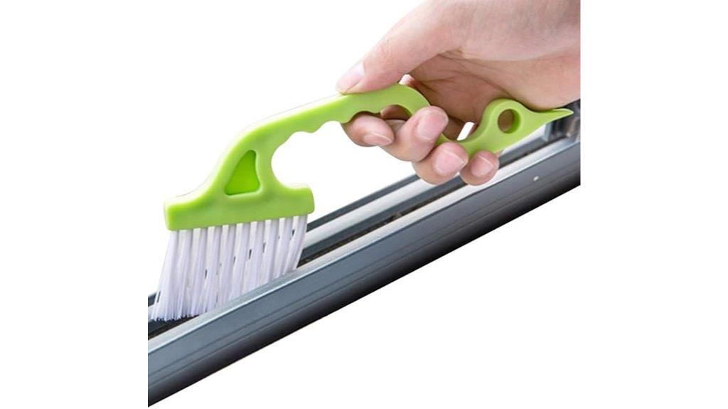 hand held cleaning tool