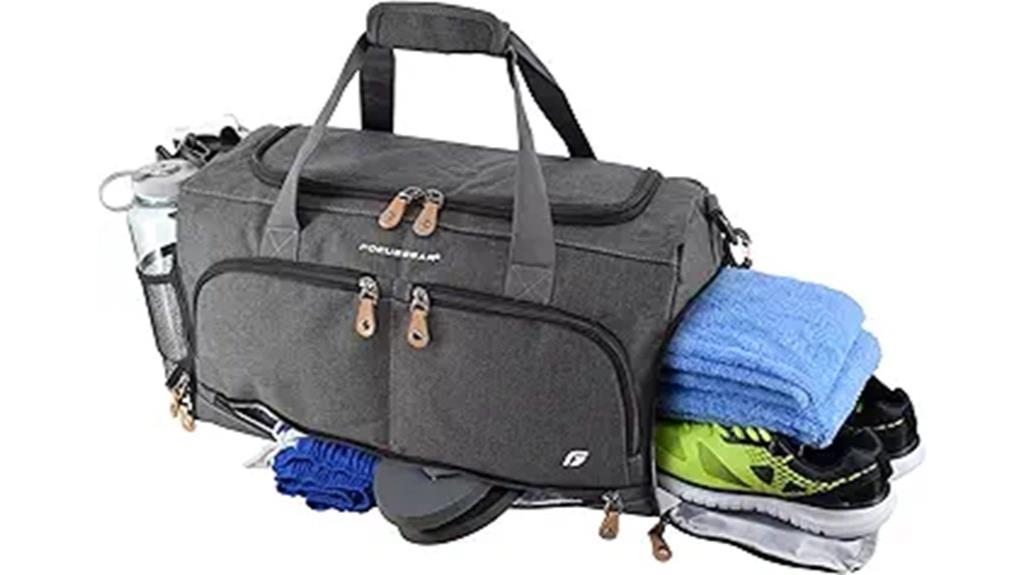 versatile duffel bag compartments